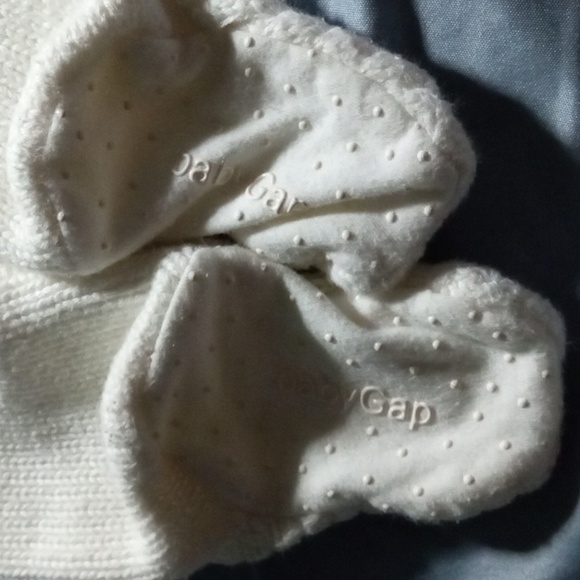Like New, Baby Gap 3-6 Months Cable Knit Sweater Footed Onesie Coverall - Picture 11 of 13